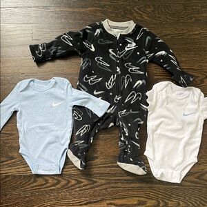 Nike Bundle - 3 month Fleece sleeper, long sleeve and short sleeve onesie
